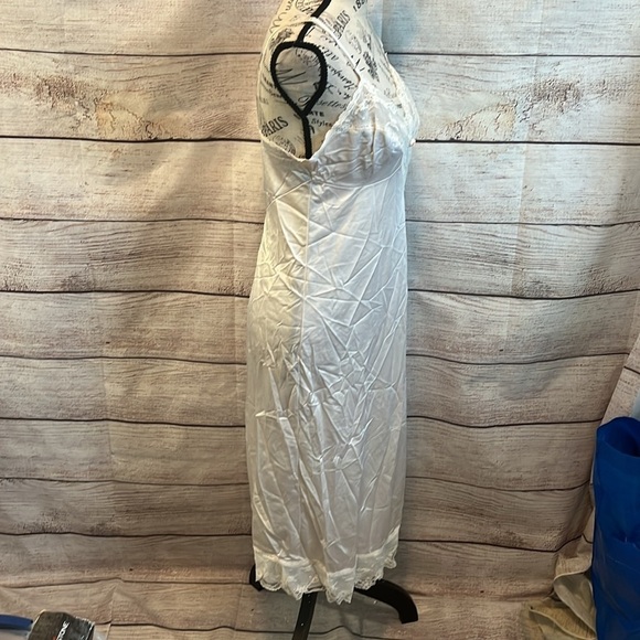 Vintage Kayser Full Body Slip White Pink Rosette Size 34 Made in USA - Picture 5 of 10